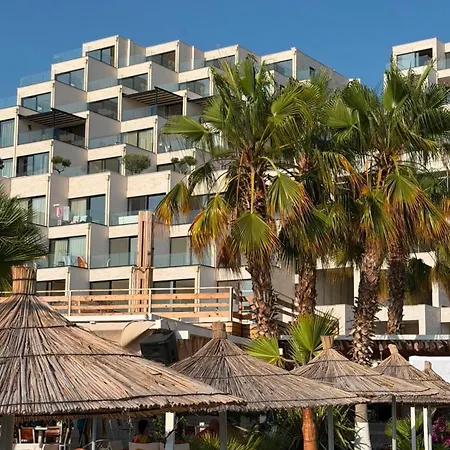 Ioanian Luxury Apartment *